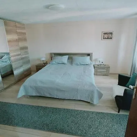 Apartment Eleni *